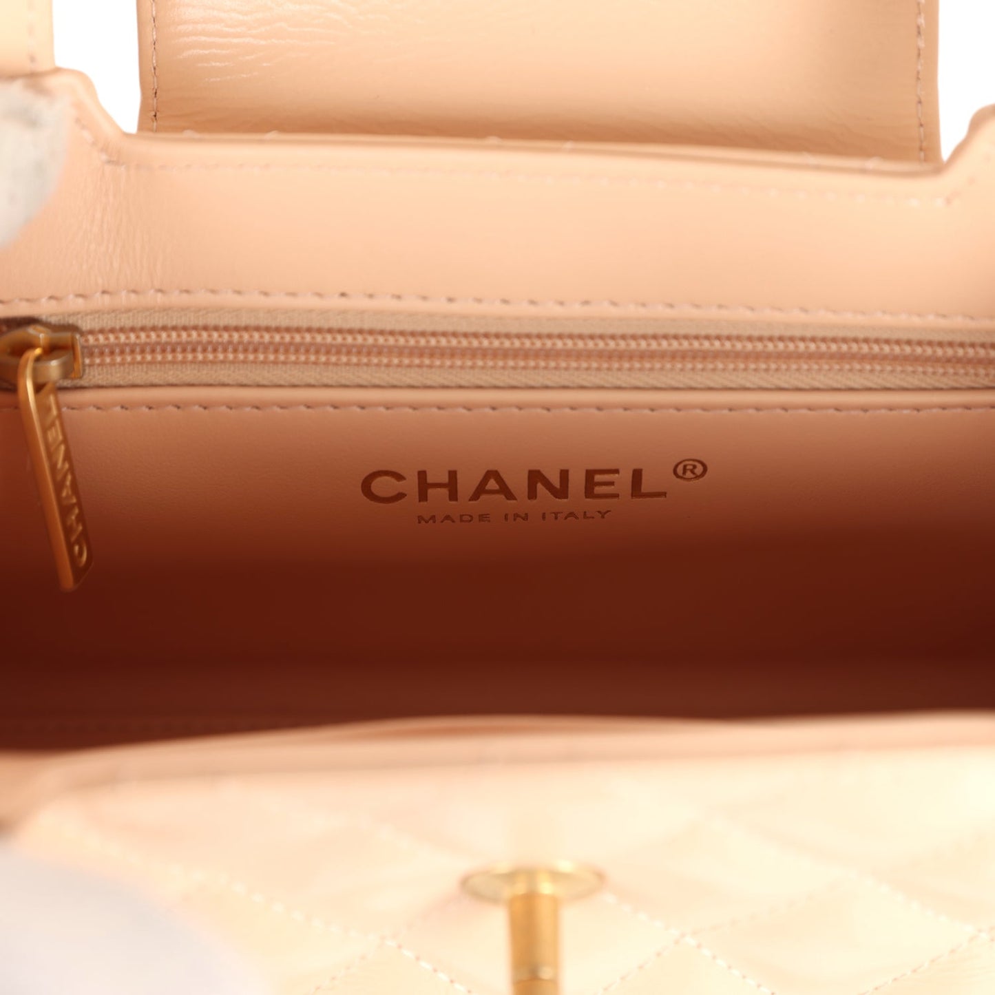 Grand Edition Handbag – Effortless Luxury