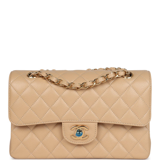 The Icon Tote – A Statement of Sophistication
