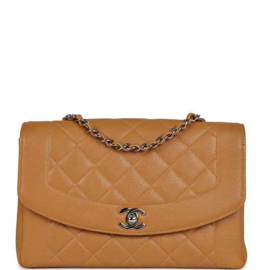 Couture-Inspired Satchel – Designed for Distinction